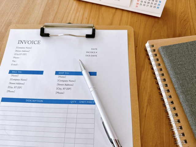 外国語書類の確認業務における課題